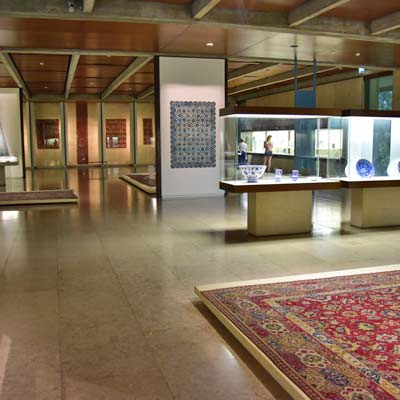 Museu Calouste Gulbenkian La sala de arte oriental-islámico