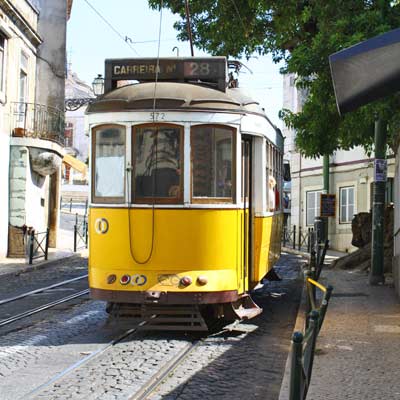 tram alfama