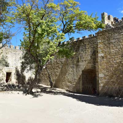 inner courtyard lisbon castle