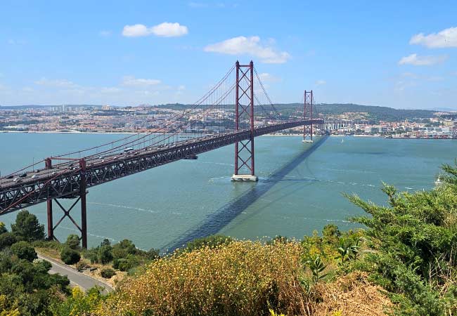 Ponte 25 de Abril bridge Lisbon