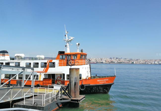 Cacilhas Ferry