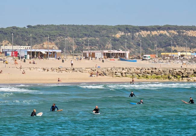 Costa da Caparica surfing