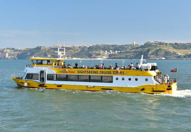 Il tour in Yellow Boat lungo l'estuario del Tago