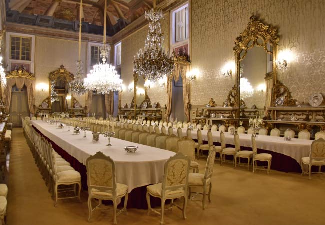 Der große Bankettsaal des Palacio da Ajuda