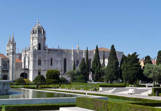 Jardim da Praça do Império lisboa