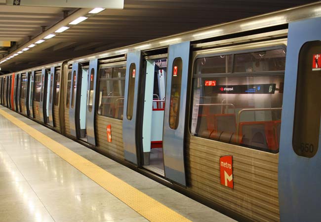 Lisbon metro métro