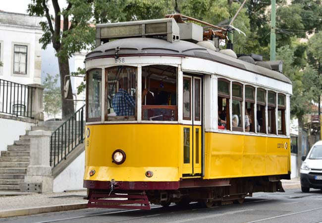 3  Servietten Lissabon Straßenbahn 