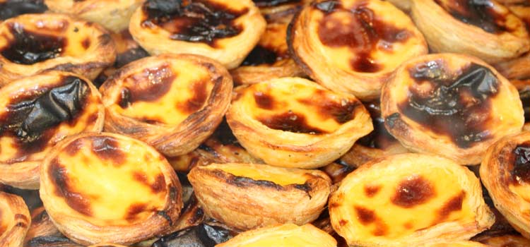 Portuguse custard cakes 